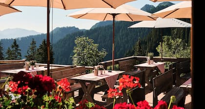 Berghotel Altes Wallberghaus