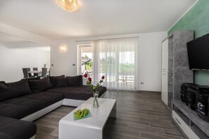 غرفة المعيشة