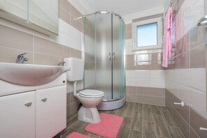 Bathroom - Private Villa in Sumber Near Rabac (Labin)