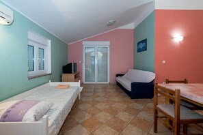 1 bedroom, WiFi - Apartment Silvija (Fazana)