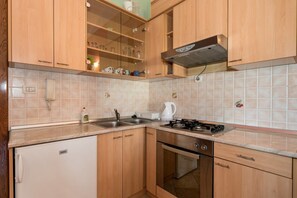 Oven