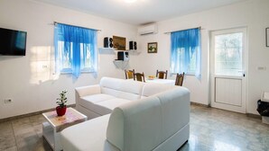 Living area - Private Villa in Zupanici Near Rabac (Sveta Nedelja)