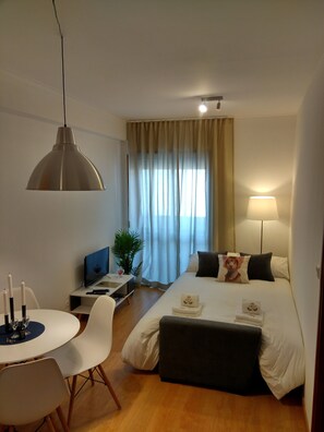1 Schlafzimmer, schallisolierte Zimmer, Bügeleisen/Bügelbrett, WLAN