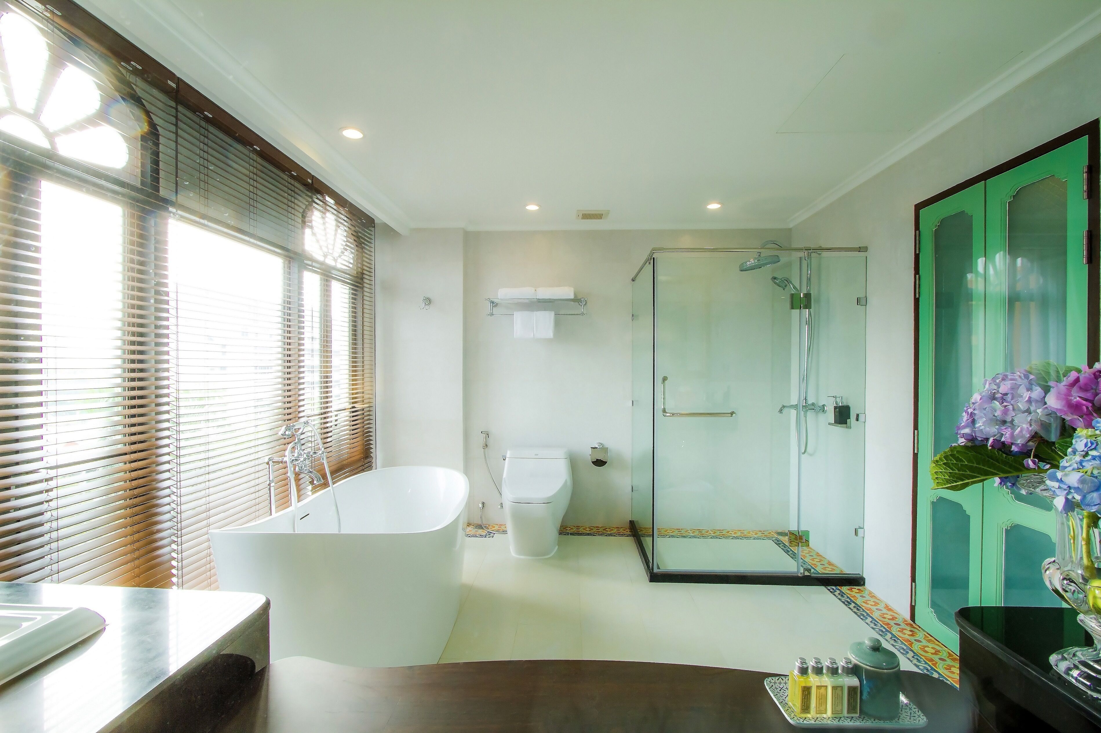 daraya suite | bathroom | free toiletries, hair dryer, dressing gowns, slippers