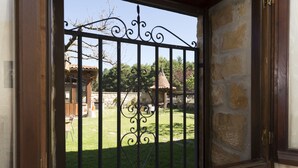 Garden view - Hotel Rural Santa Inés (Vinuesa)