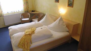 Classic-Doppelzimmer | Schreibtisch, Babybetten, Zustellbetten, kostenloses WLAN