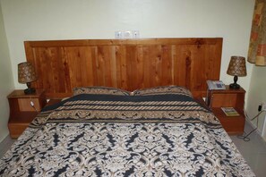 Desk, blackout curtains, free WiFi, bed sheets
