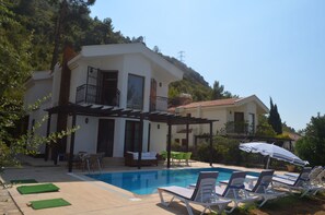 Front of property - Villa Queen (Fethiye)