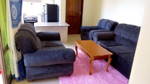Superior Apartment (Baringo 12) | Living area | Flat-screen TV - Sun Set Paradise Baringo (Mombasa)