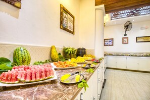 Petit déjeuner buffet