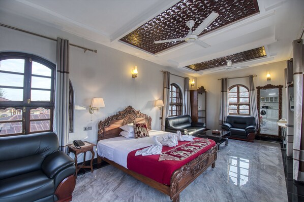 Studio with Terrace | Premium bedding, minibar, in-room safe, desk