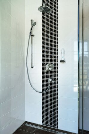Shower, rainfall showerhead, towels