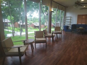 Lobby sitting area - Ariya Resort (Koh Rong)