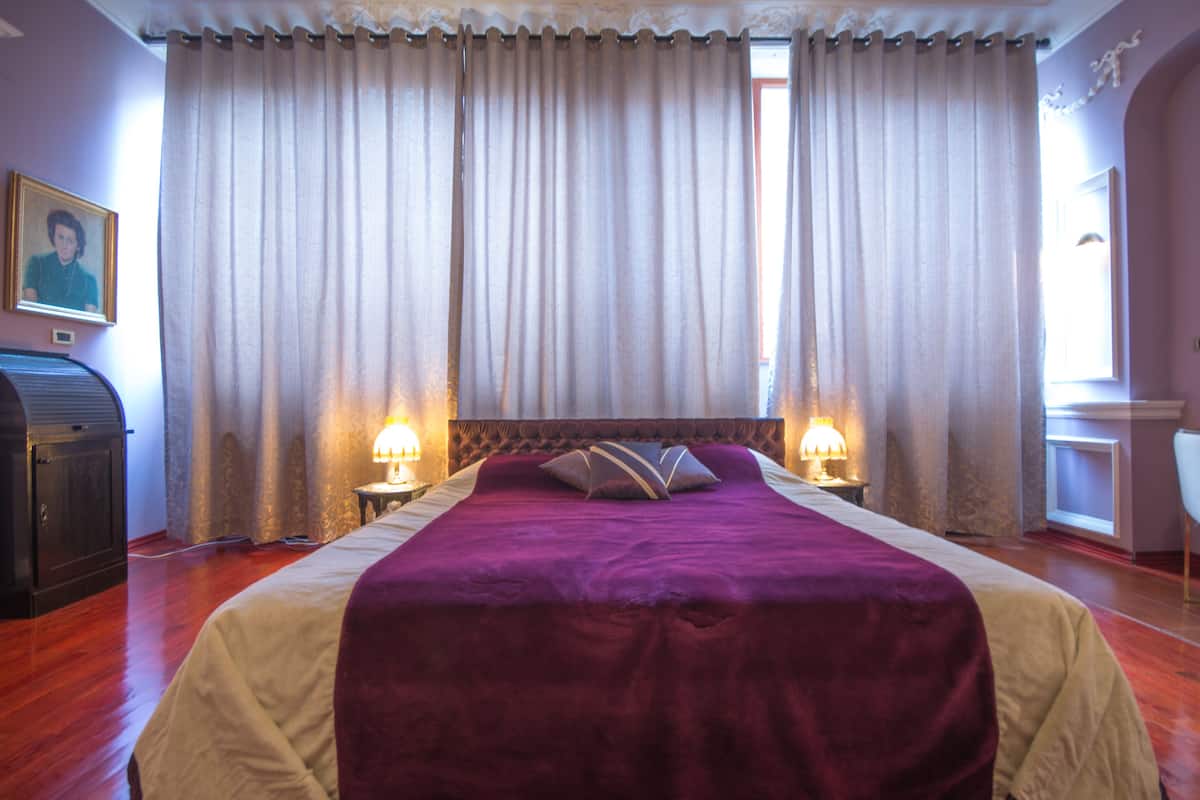 Apartamento de lujo, varias camas | Minibar, escritorio, cunas gratuitas y wifi gratis
