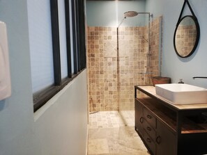 Comfort Double Room, 1 Queen Bed, Non Smoking, Garden View (Hélène) | Bathroom