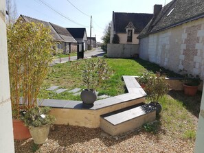 Chambre Double Confort, 1 grand lit, non-fumeurs, vue jardin (HélÚne) | Vue de la chambre