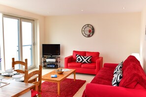 Smart TV - Meridian Quay Apartments (Swansea)