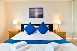 Luxury Apartment, 2 Bedrooms | Individually decorated, individually furnished, iron/ironing board - Meridian Quay Apartments (Swansea)