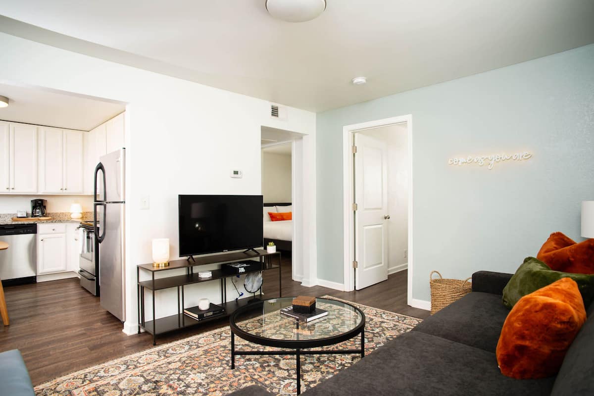 Apartment, Courtyard View | Living area | 42-inch flat-screen TV with cable channels, TV, streaming services