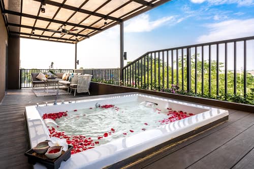 Couples treatment room(s), Swedish massages, Thai massages, massages