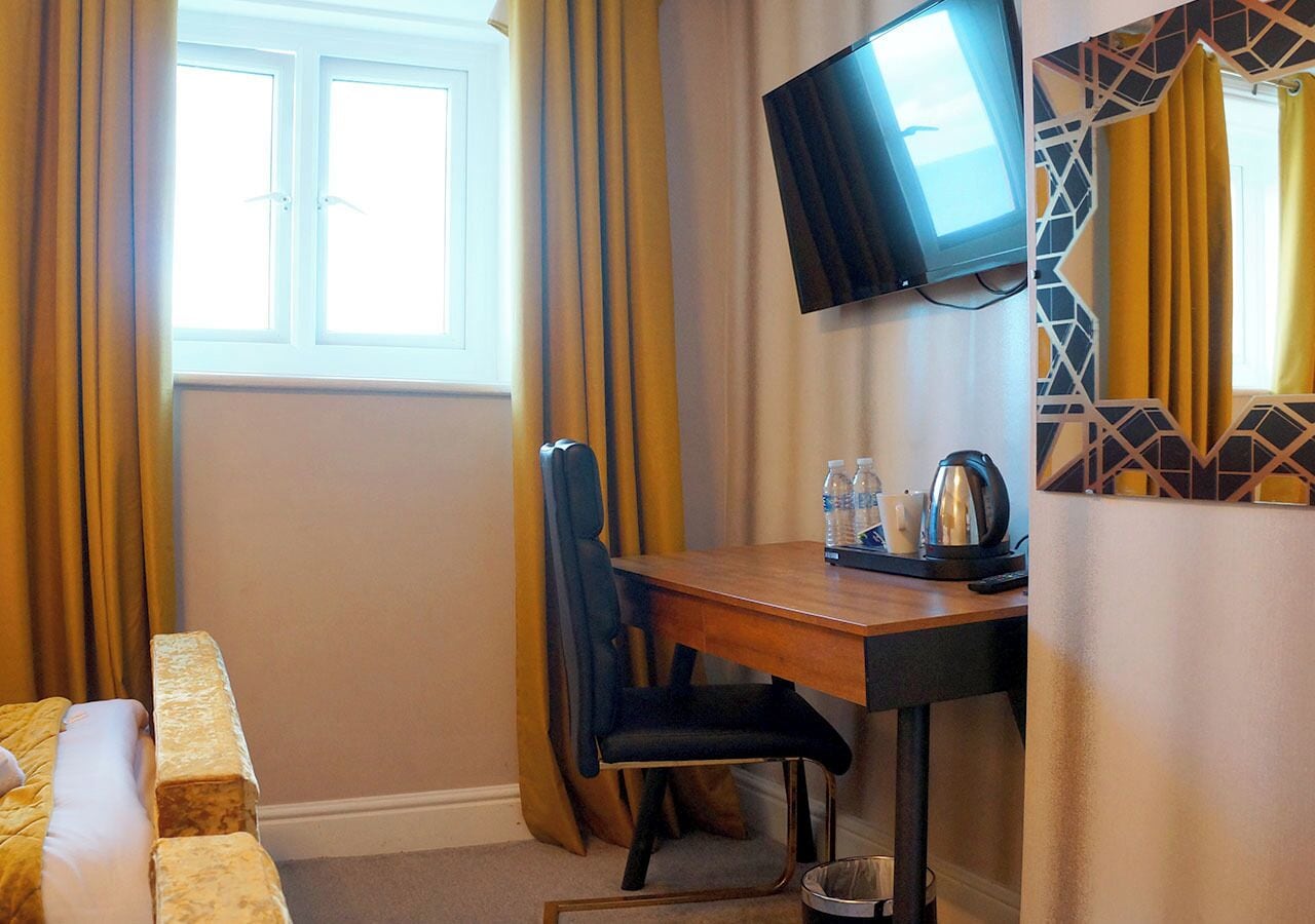 Photo - The Pier Hotel