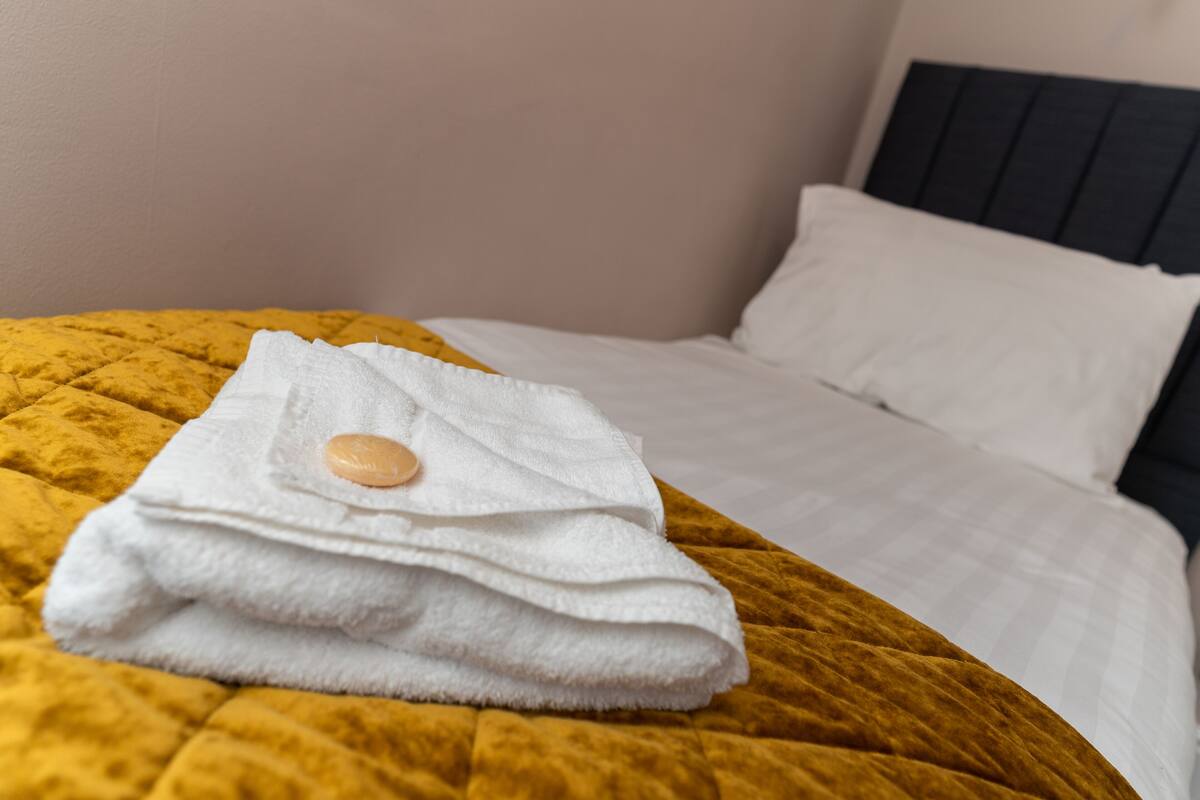 Desk, iron/ironing board (on request), WiFi (free), bed sheets
