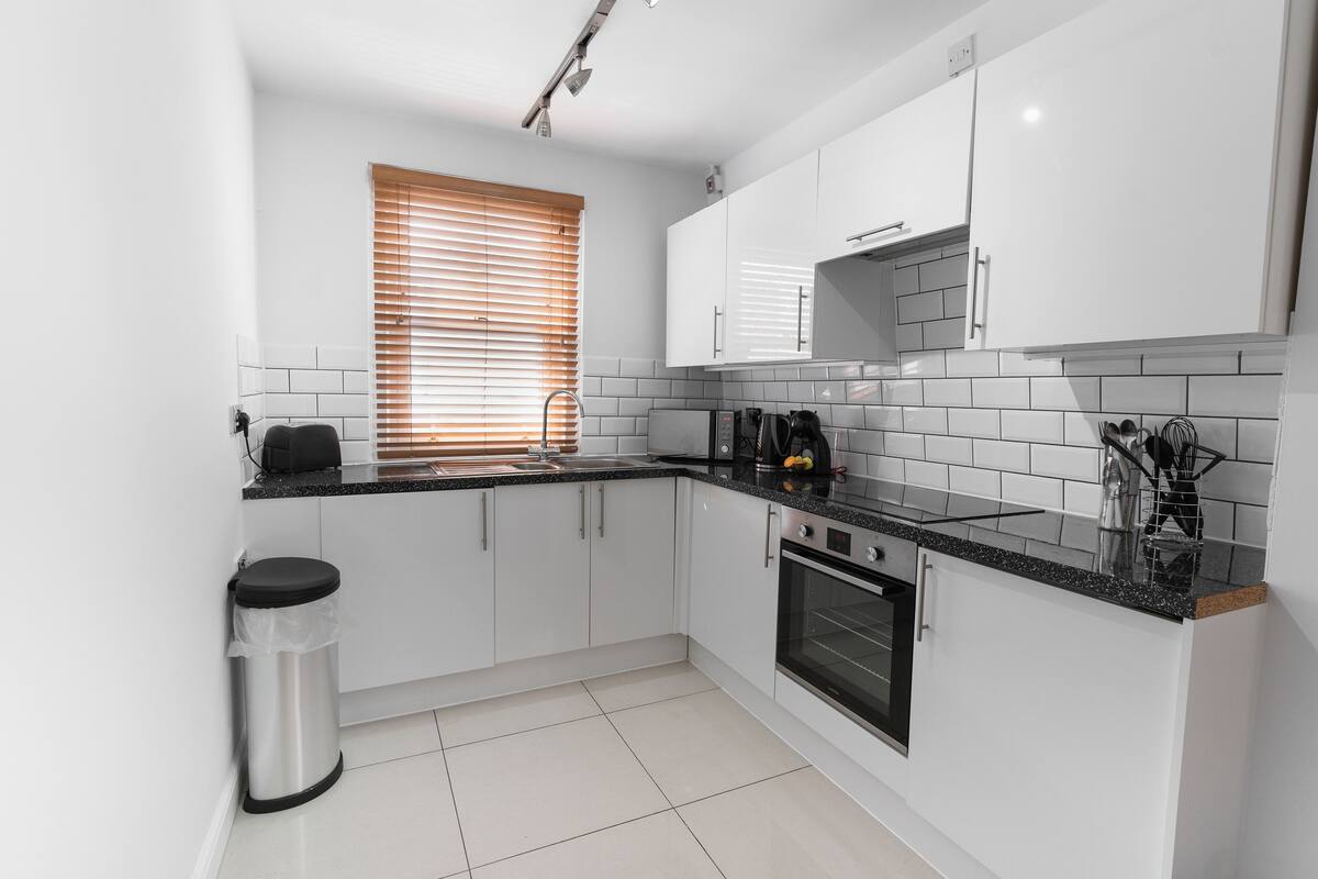 family apartment | private kitchen | coffee/tea maker, electric kettle