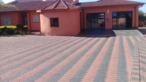 Unclassified image, 3 of 14, button - Legae La Tshepo B & B (Moses Kotane)