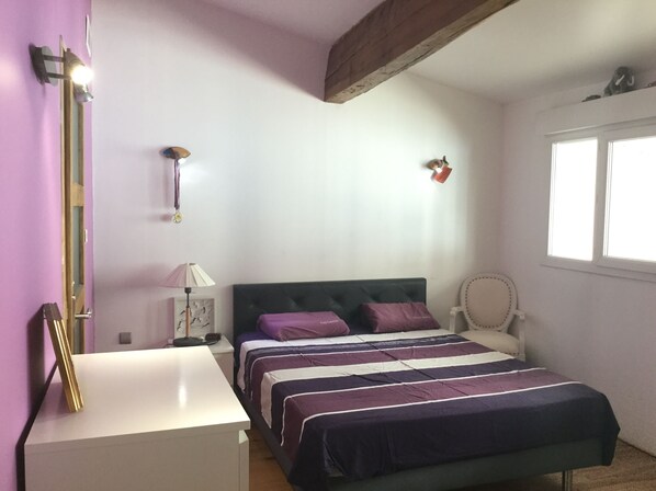 Individually decorated, individually furnished, rollaway beds, free WiFi