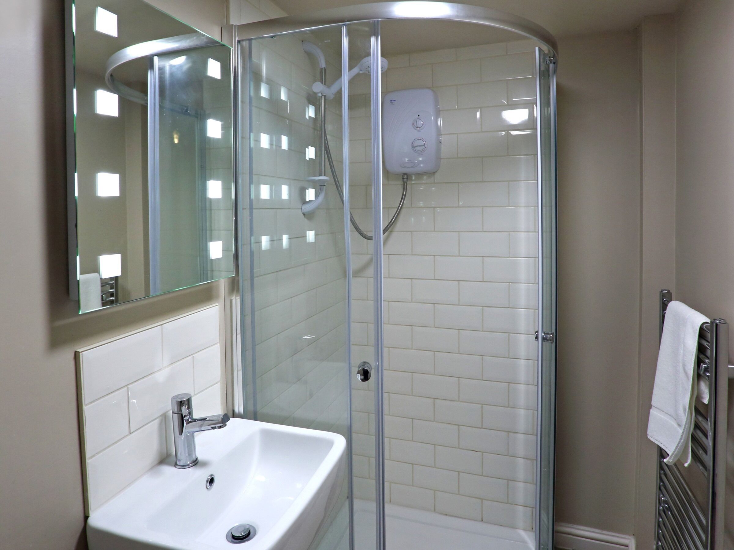 double room, ensuite | bathroom