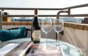 Apartment, 1 Bedroom | Terrace/patio