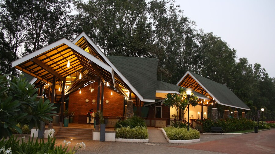 Fazlani Natures Nest - The Wellness Retreat