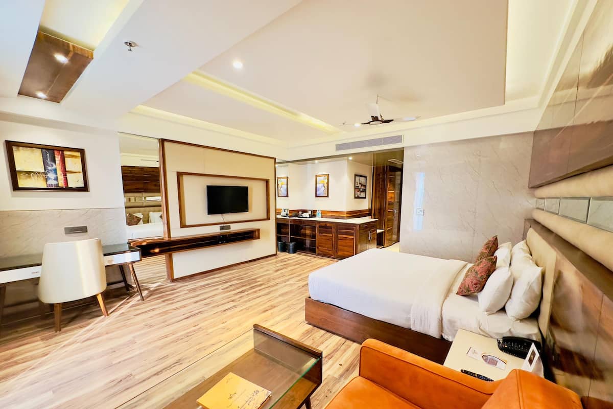 Club-Zimmer, 1 King-Bett, Eckzimmer