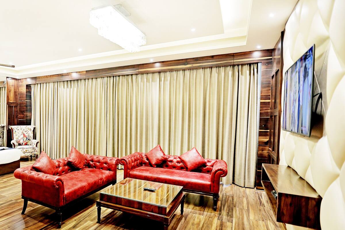 Presidential Suite, 1 King Bed | 1 bedroom, in-room safe, individually decorated, individually furnished