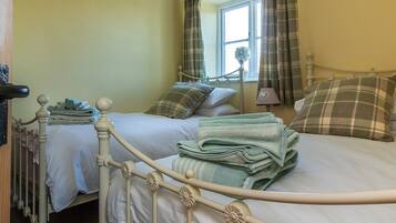 Cottage, Private Bathroom, Canal View | 2 bedrooms