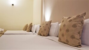 Family Room, 1 Bedroom