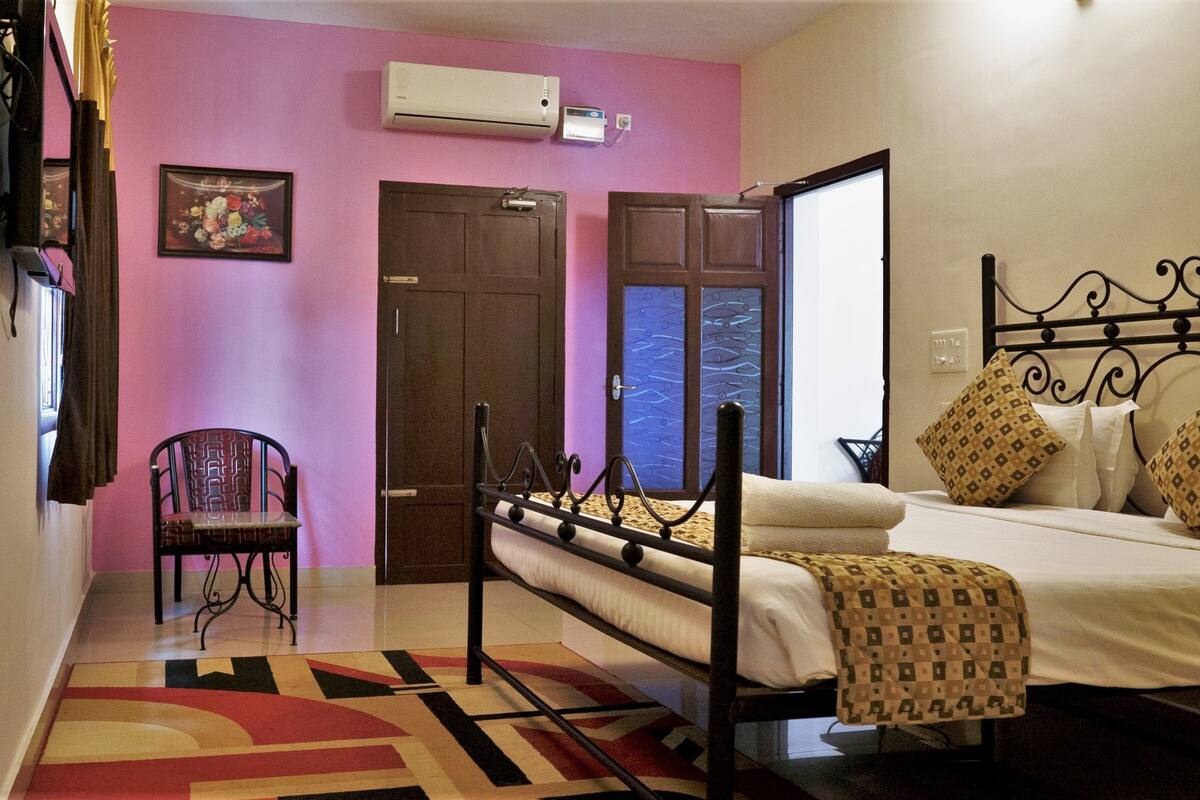 Habitación, 1 cama doble | Camas supletorias, wifi gratis, ropa de cama