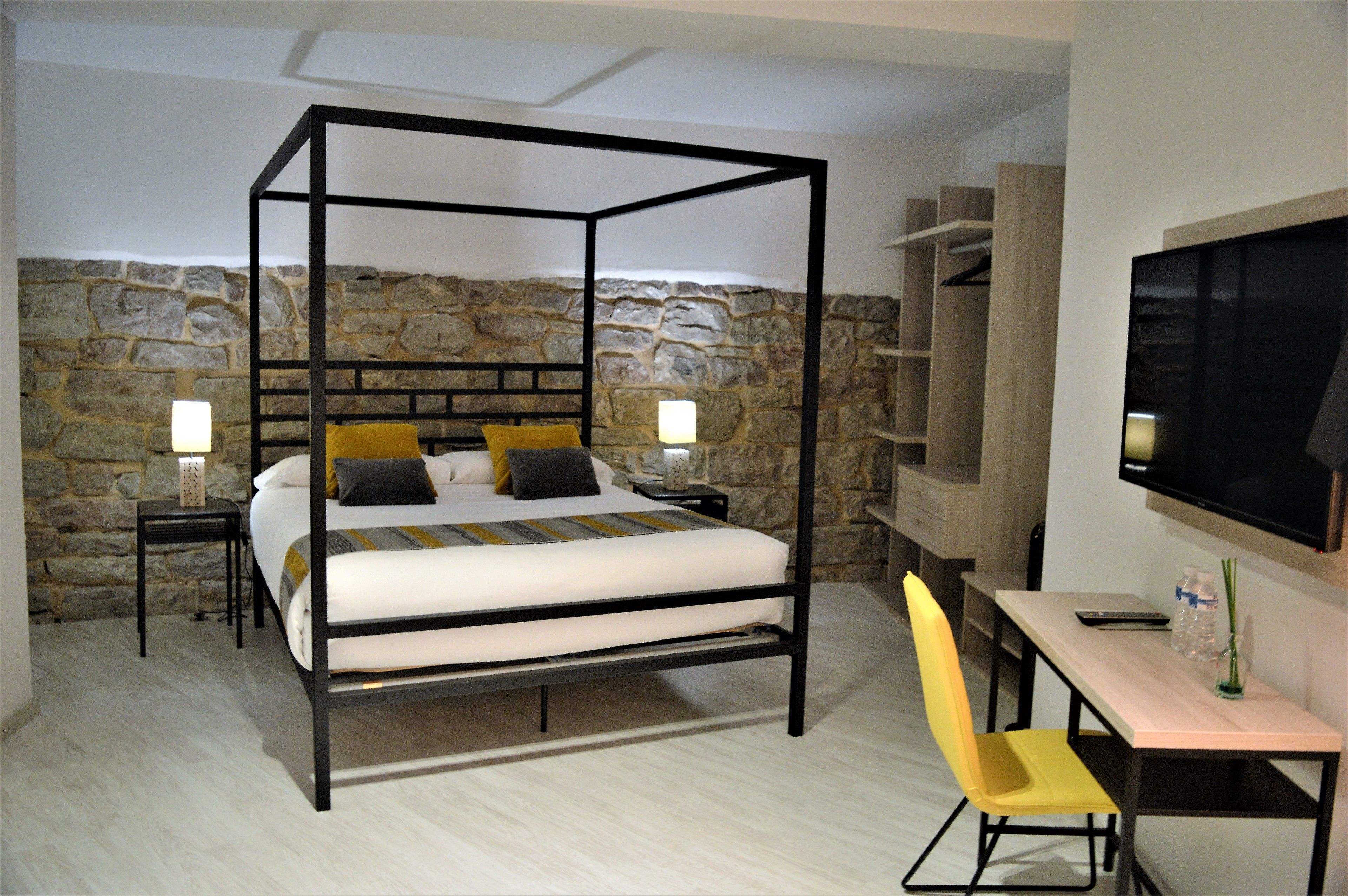 deluxe double room, bathtub, ground floor | 1 bedroom, premium bedding, down duvets, select comfort beds