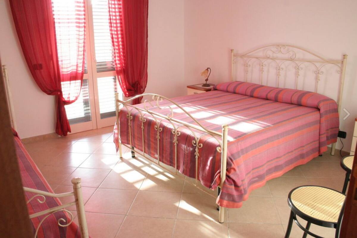 1 bedroom, minibar, desk, free WiFi