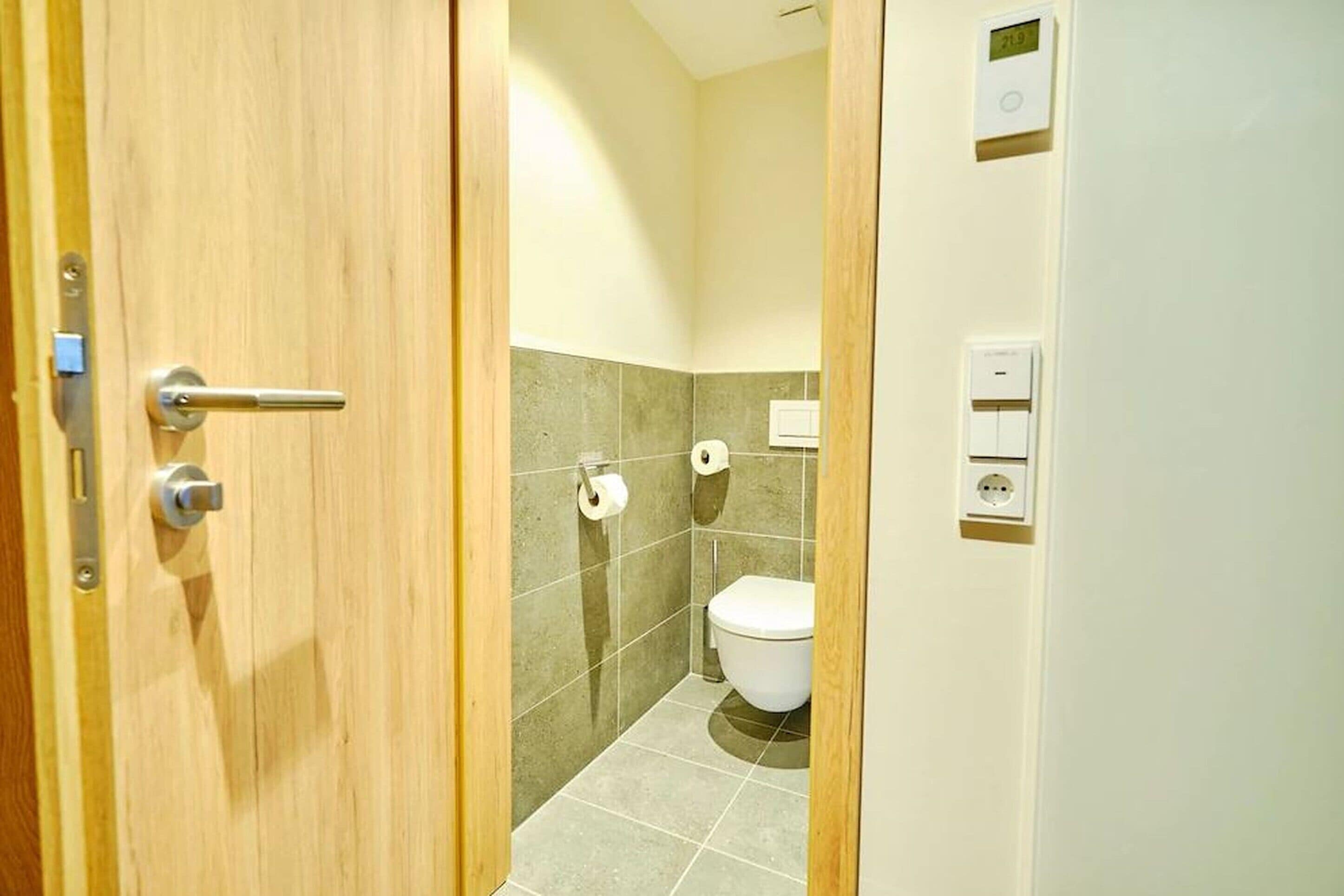 shower, free toiletries, hair dryer, bathrobes