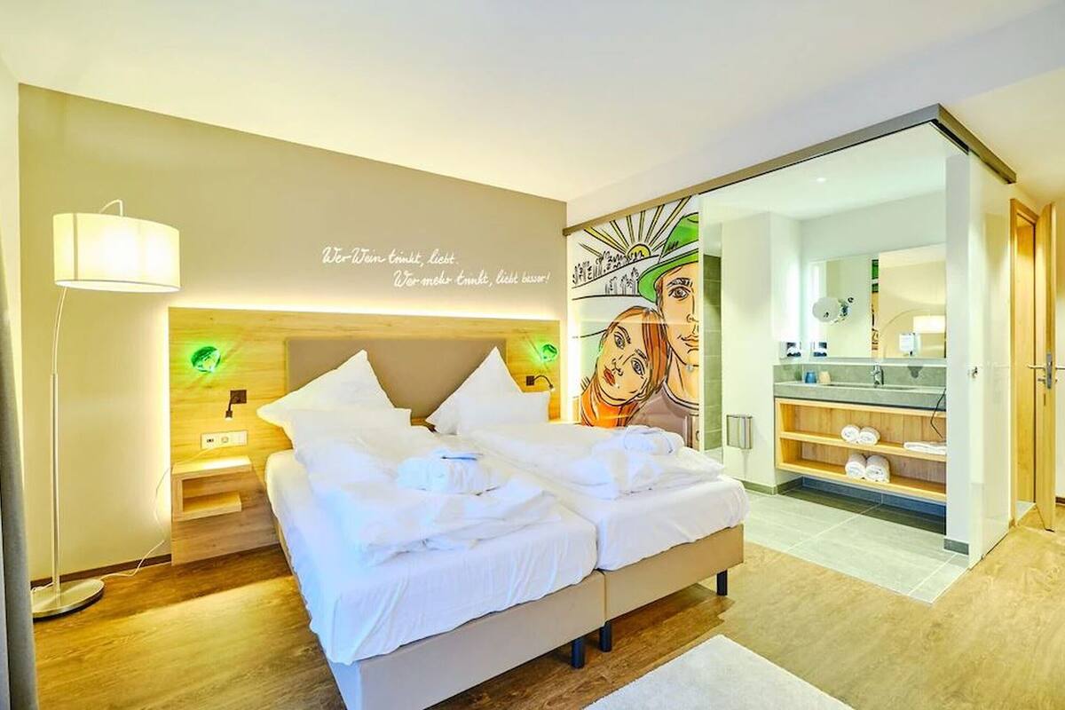 junior suite | minibar, desk, soundproofing, free wifi