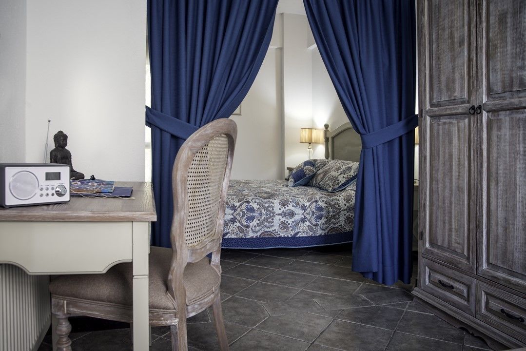 Family Room | Iron/ironing board, free WiFi, bed sheets