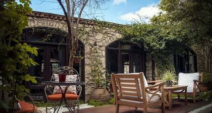 Artemis Selcuk Suites