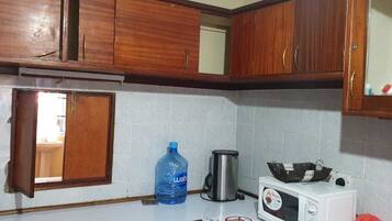 Room, 1 Double Bed | Shared kitchen | Fridge, microwave, stovetop, espresso maker