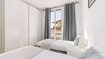 2 slaapkamers, een strijkplank/strijkijzer, wifi, beddengoed