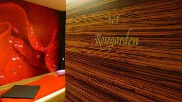 Engraved with the name 'Rosegarden 101'.