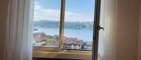 Chambre Double Panoramique, vue lac | Vue de la chambre