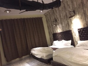 Villa, 4 Bedrooms, Non Smoking | 4 bedrooms, cribs/infant beds, free WiFi - Rooming House (Greater Noida)