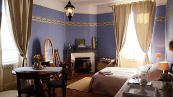 Comfort Double Room, Multiple Beds, Balcony, Corner (Orchidée) | Desk, laptop workspace, iron/ironing board, cribs/infant beds