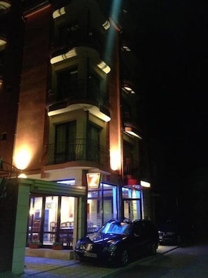 Front of property - Hotel Sofia (Pomorie)
